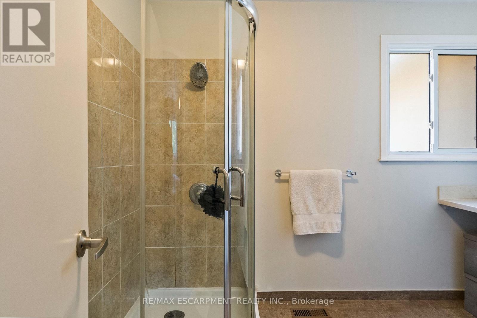 175 MOHAWK ROAD - 26