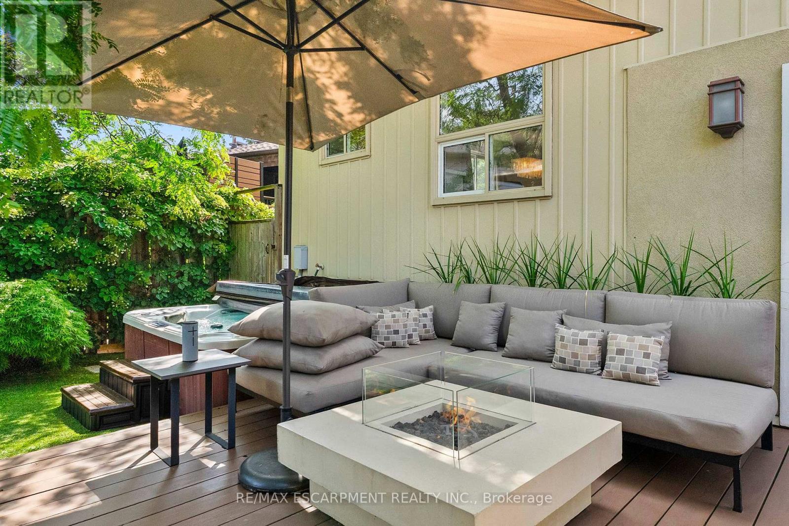 175 MOHAWK ROAD - 42