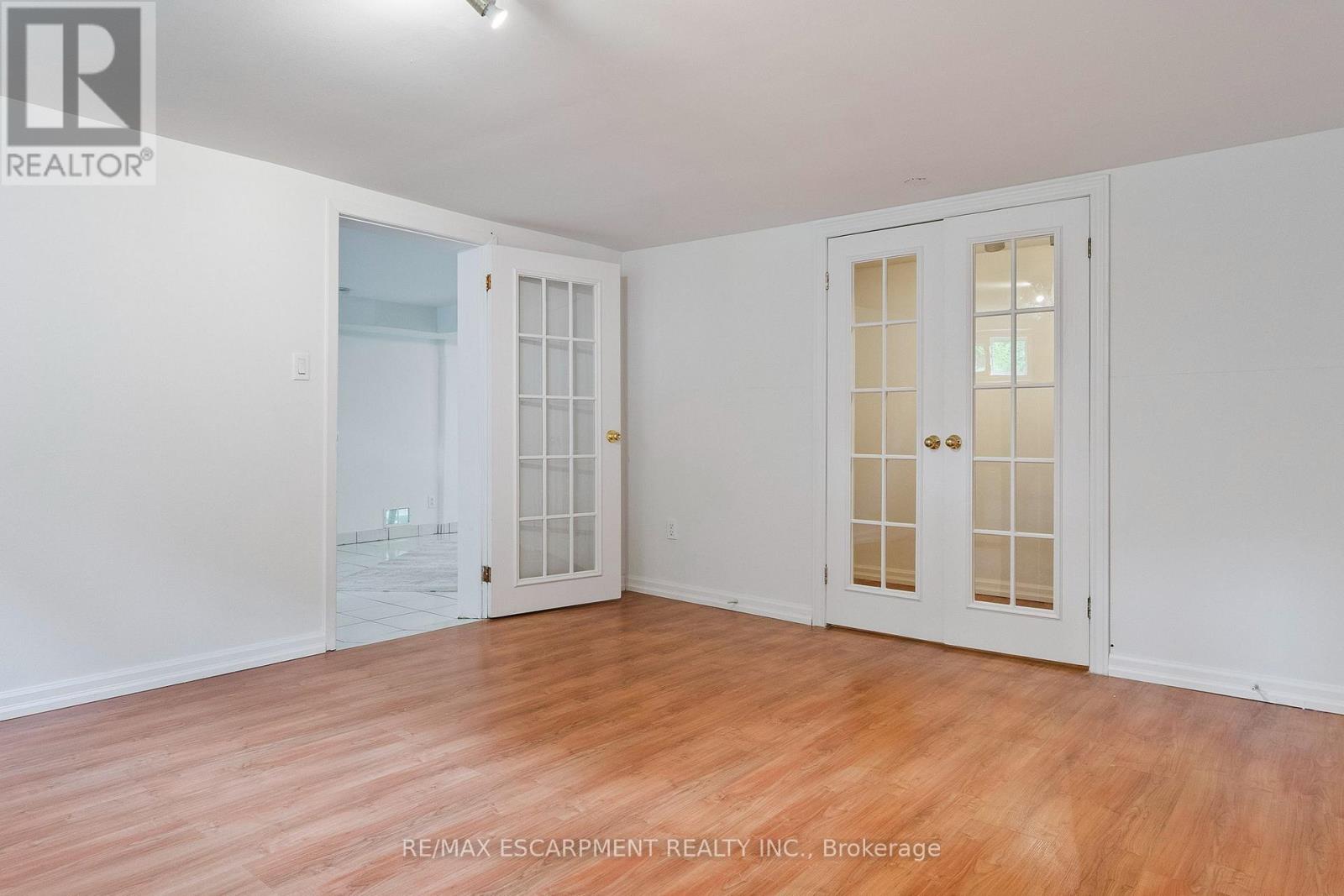 1272 KELLY ROAD - Image 32