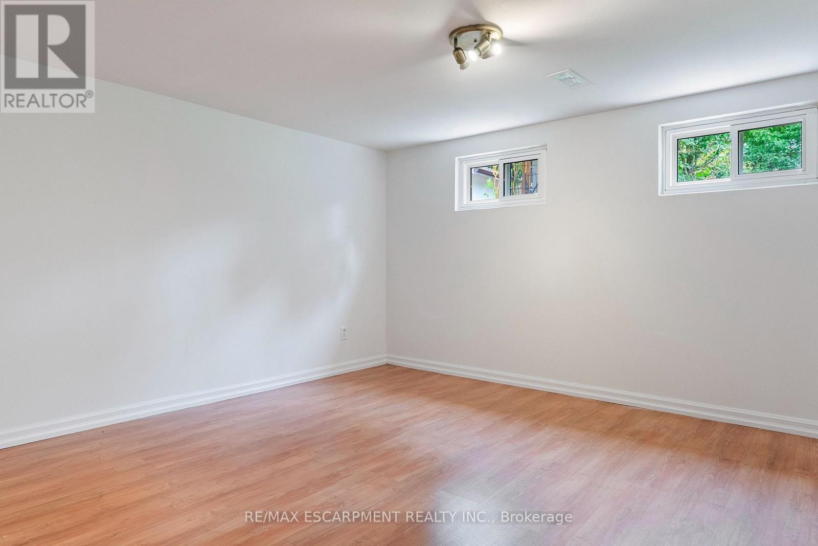 1272 KELLY ROAD - 31
