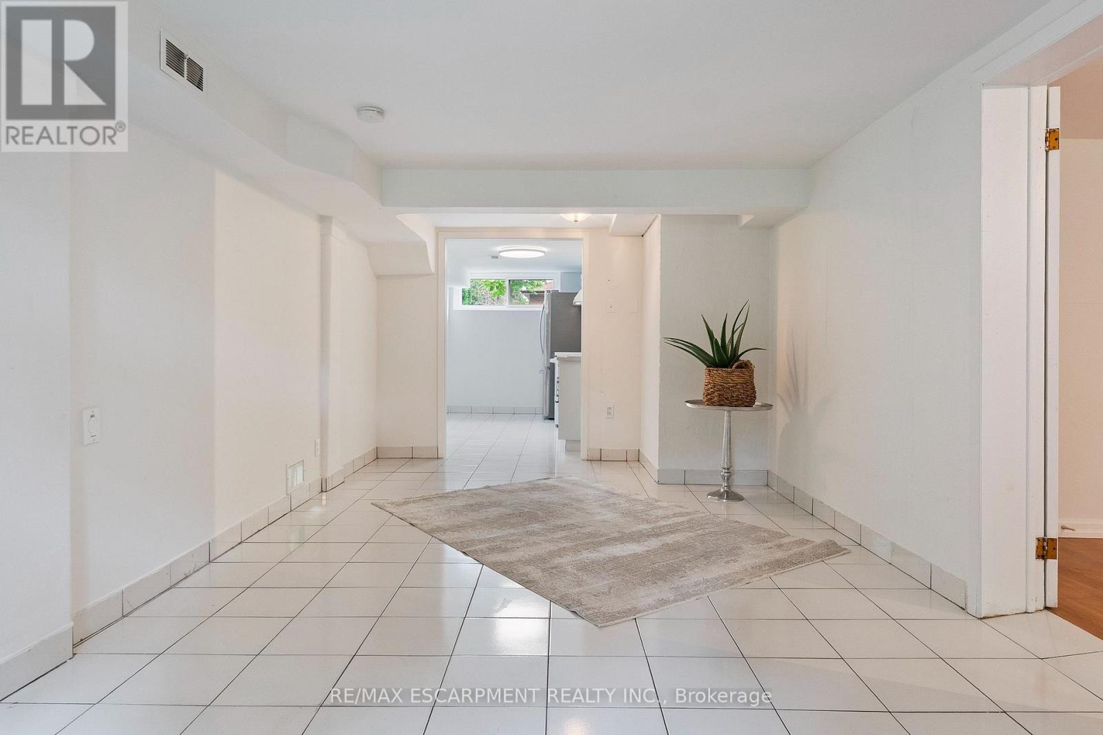 1272 KELLY ROAD - 27