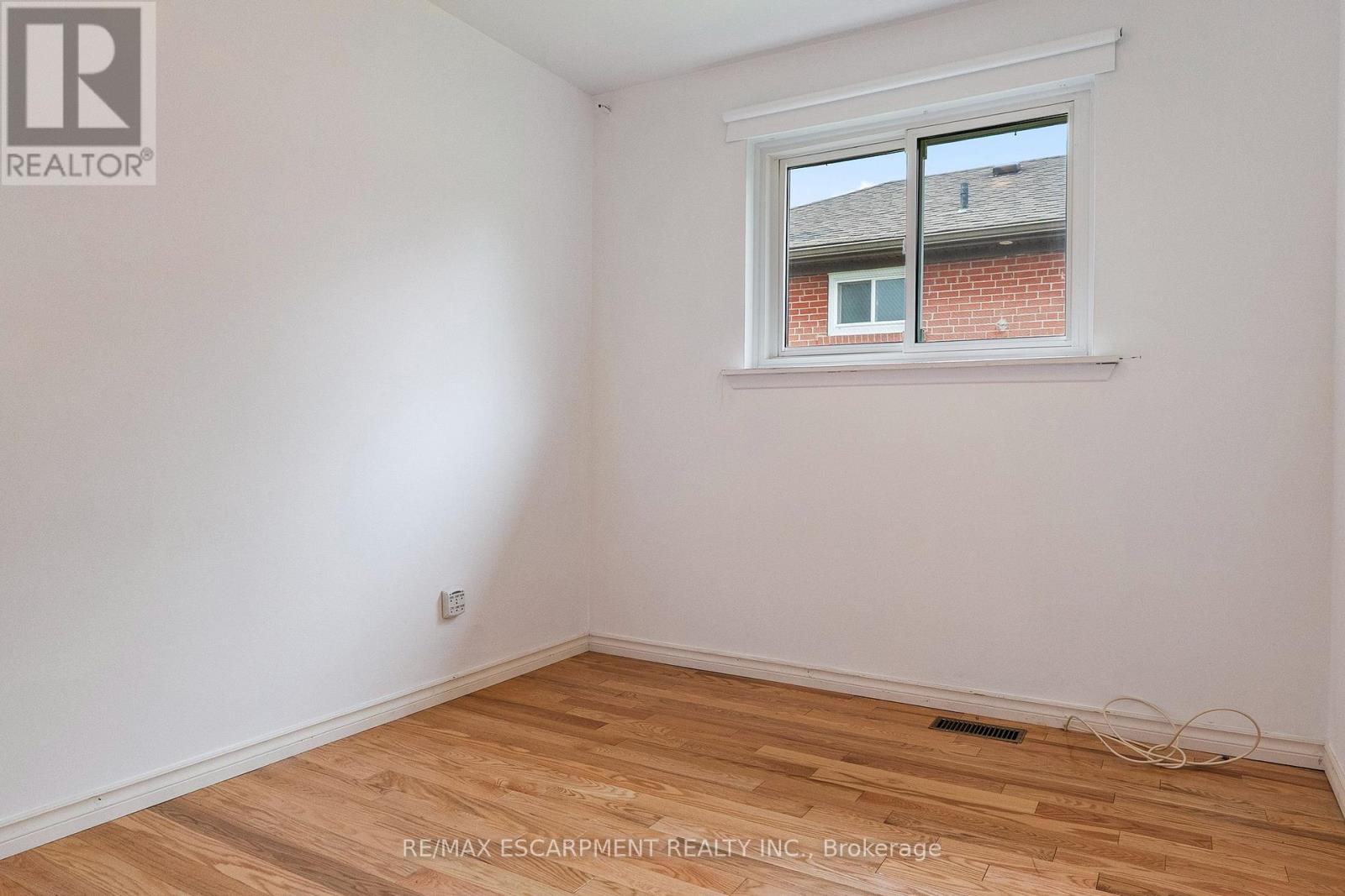 1272 KELLY ROAD - 21