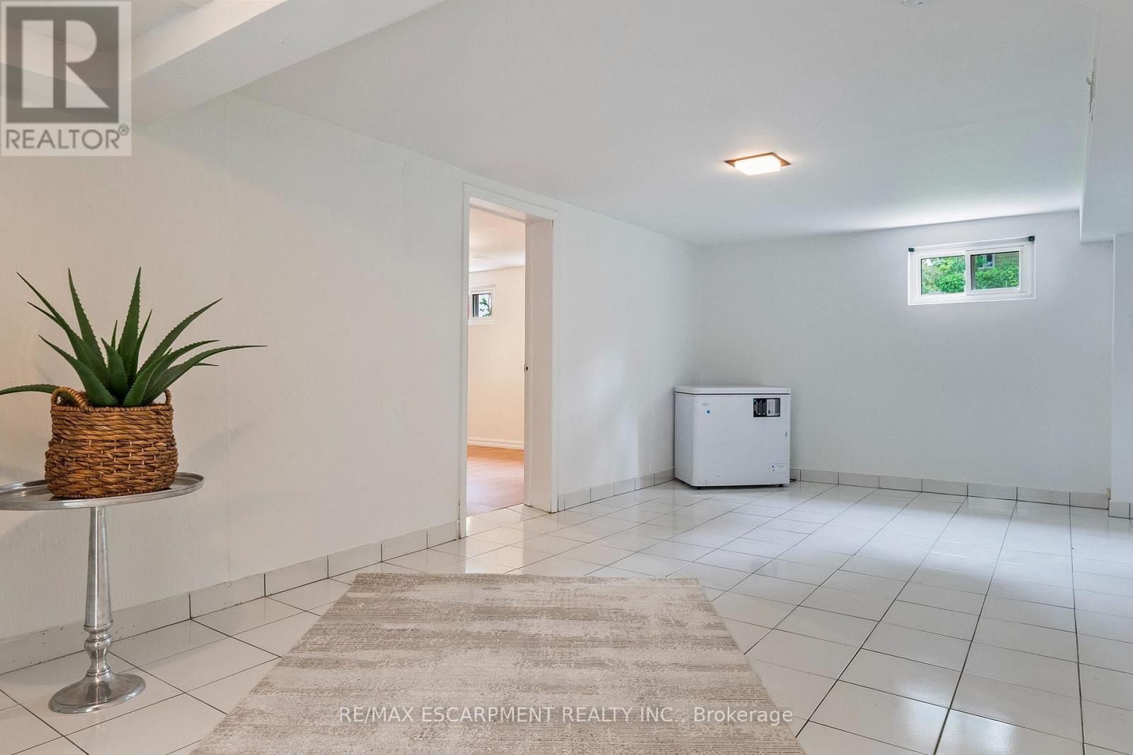 1272 KELLY ROAD - 28