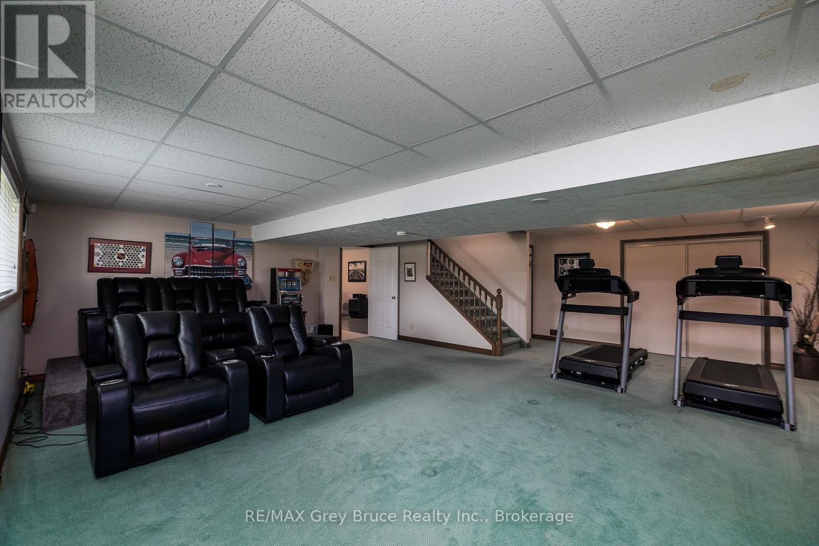 913 27TH STREET W - 20