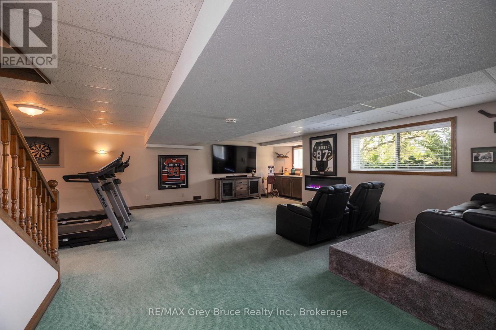 913 27TH STREET W - 21