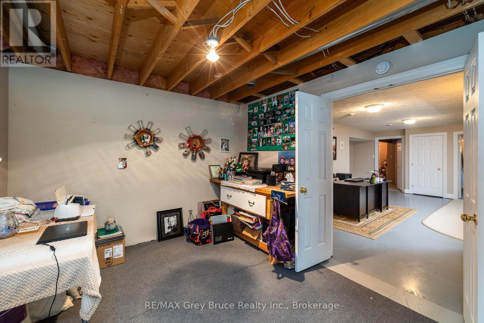 913 27TH STREET W - 27