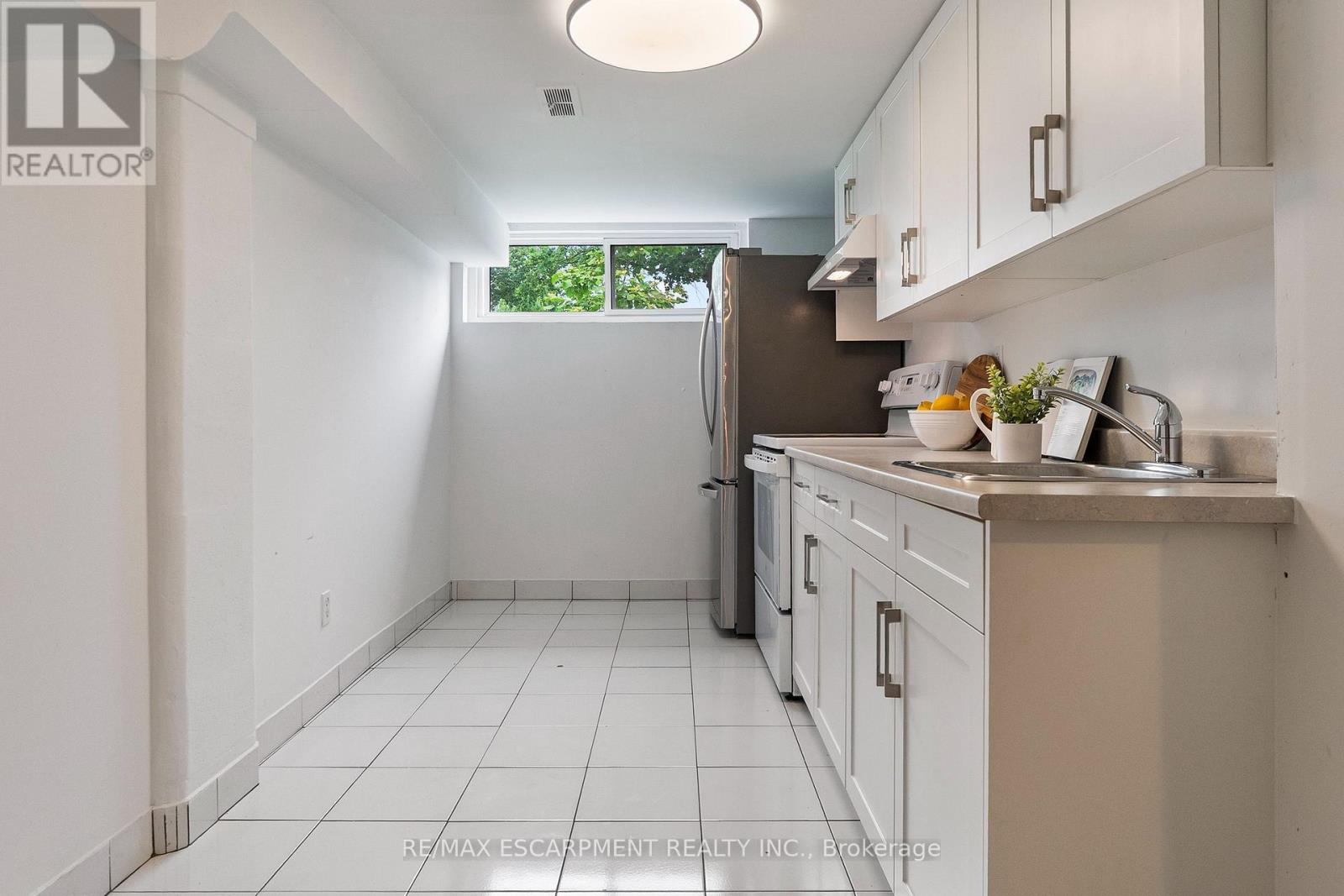 1272 KELLY ROAD - 29