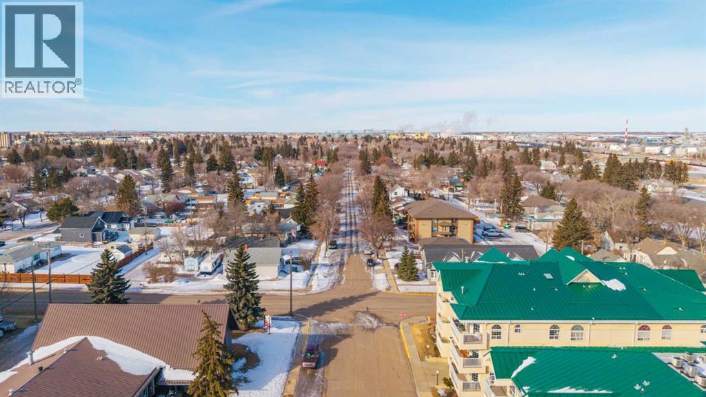 #302 5120 49 Street - 39