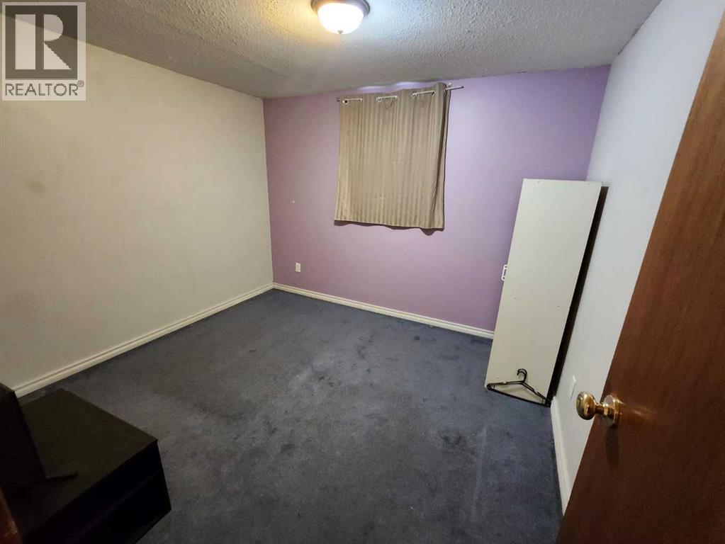 31 Hollinger Drive - 34
