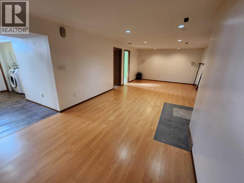 31 Hollinger Drive - 37