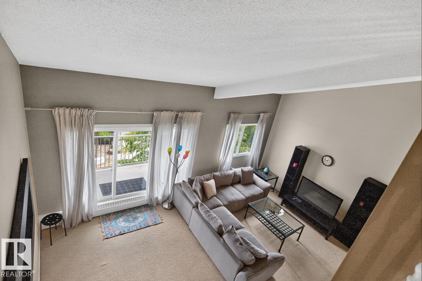 #421 4404 122 ST NW NW - 17