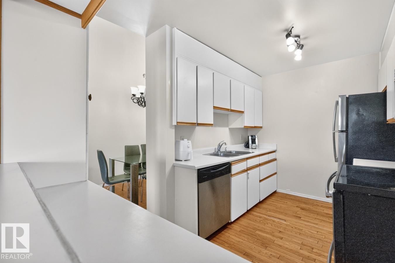 #421 4404 122 ST NW NW - 19