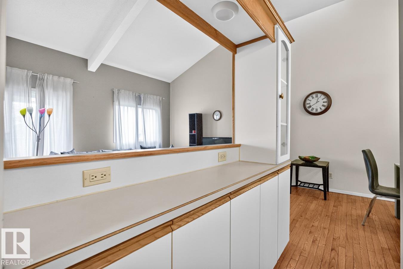 #421 4404 122 ST NW NW - 20