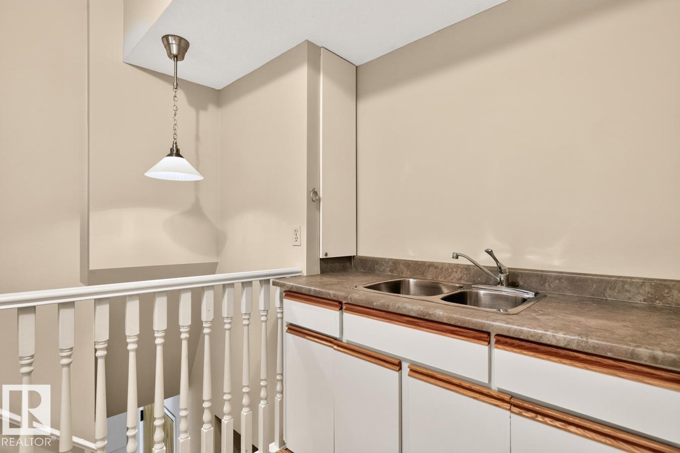 #421 4404 122 ST NW NW - 27