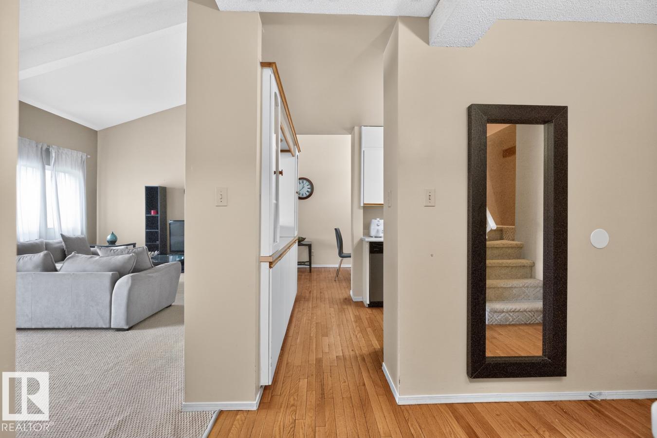 #421 4404 122 ST NW NW - 29