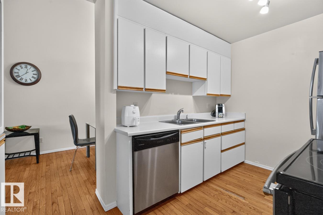 #421 4404 122 ST NW NW - 6