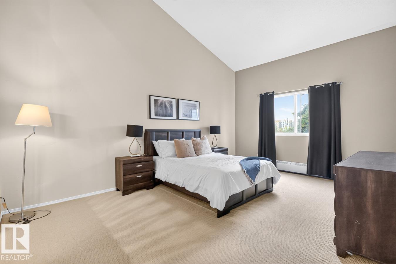 #421 4404 122 ST NW NW - 8