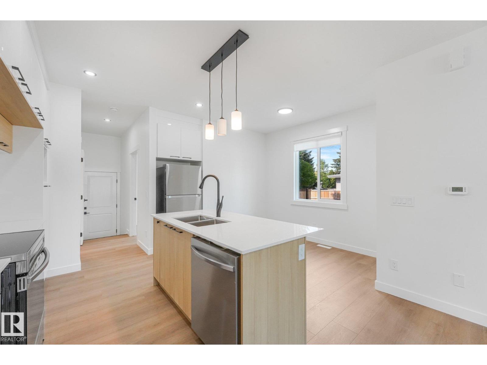 11307 46 AV NW - Image 15
