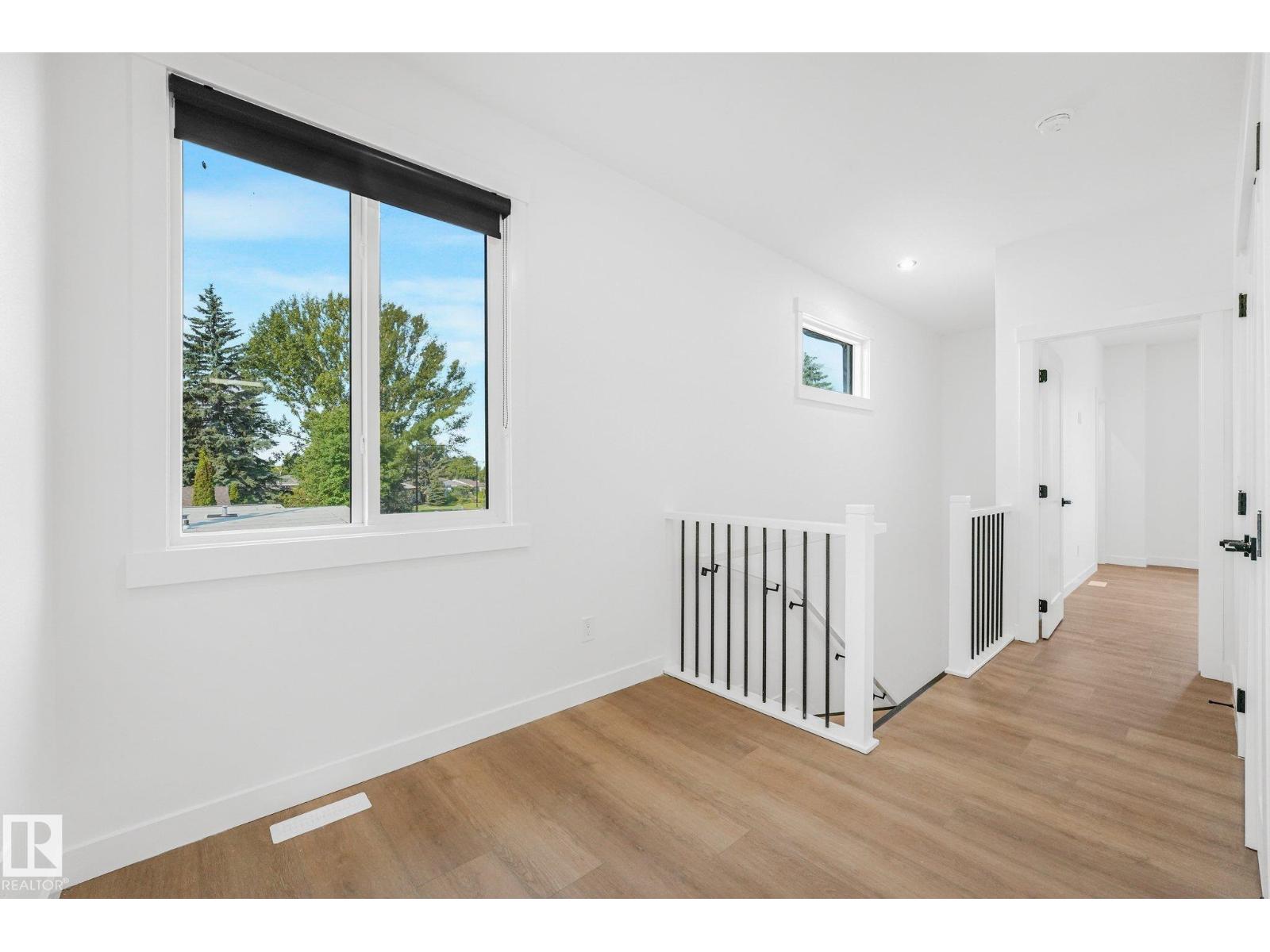 11307 46 AV NW - 29