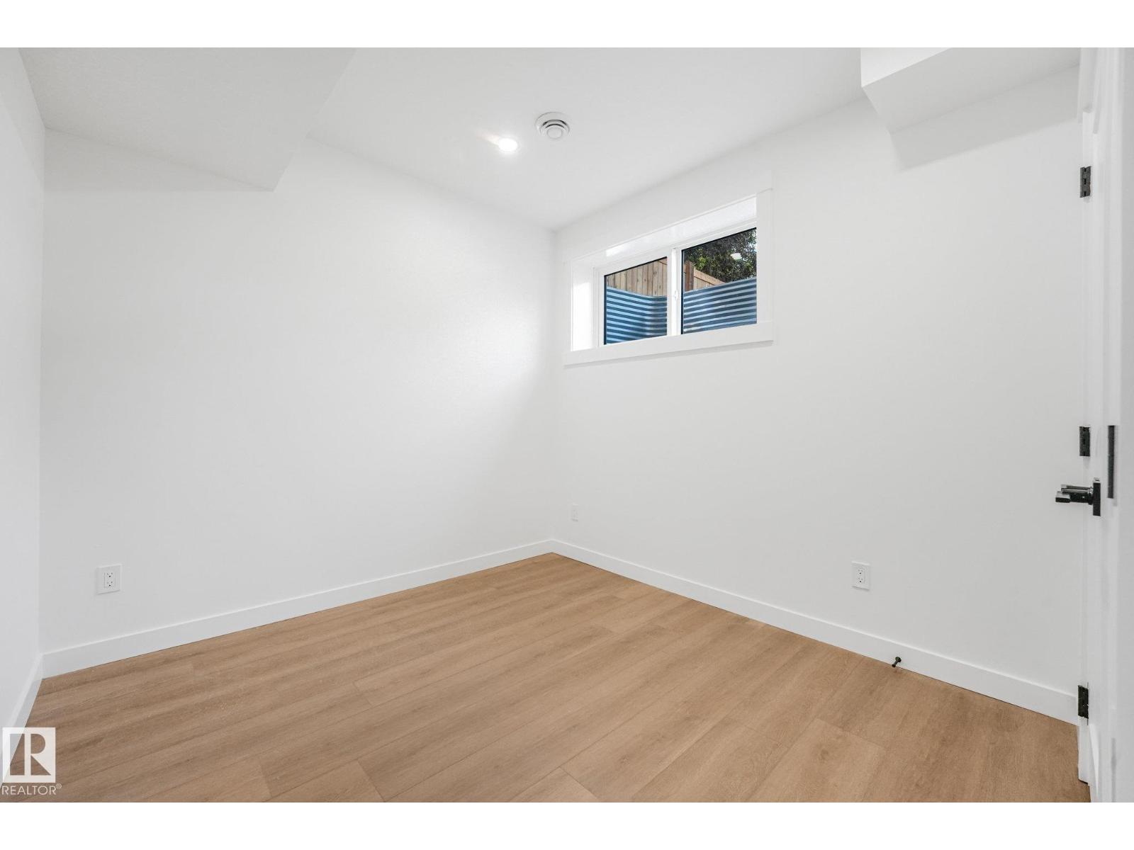 11307 46 AV NW - 40