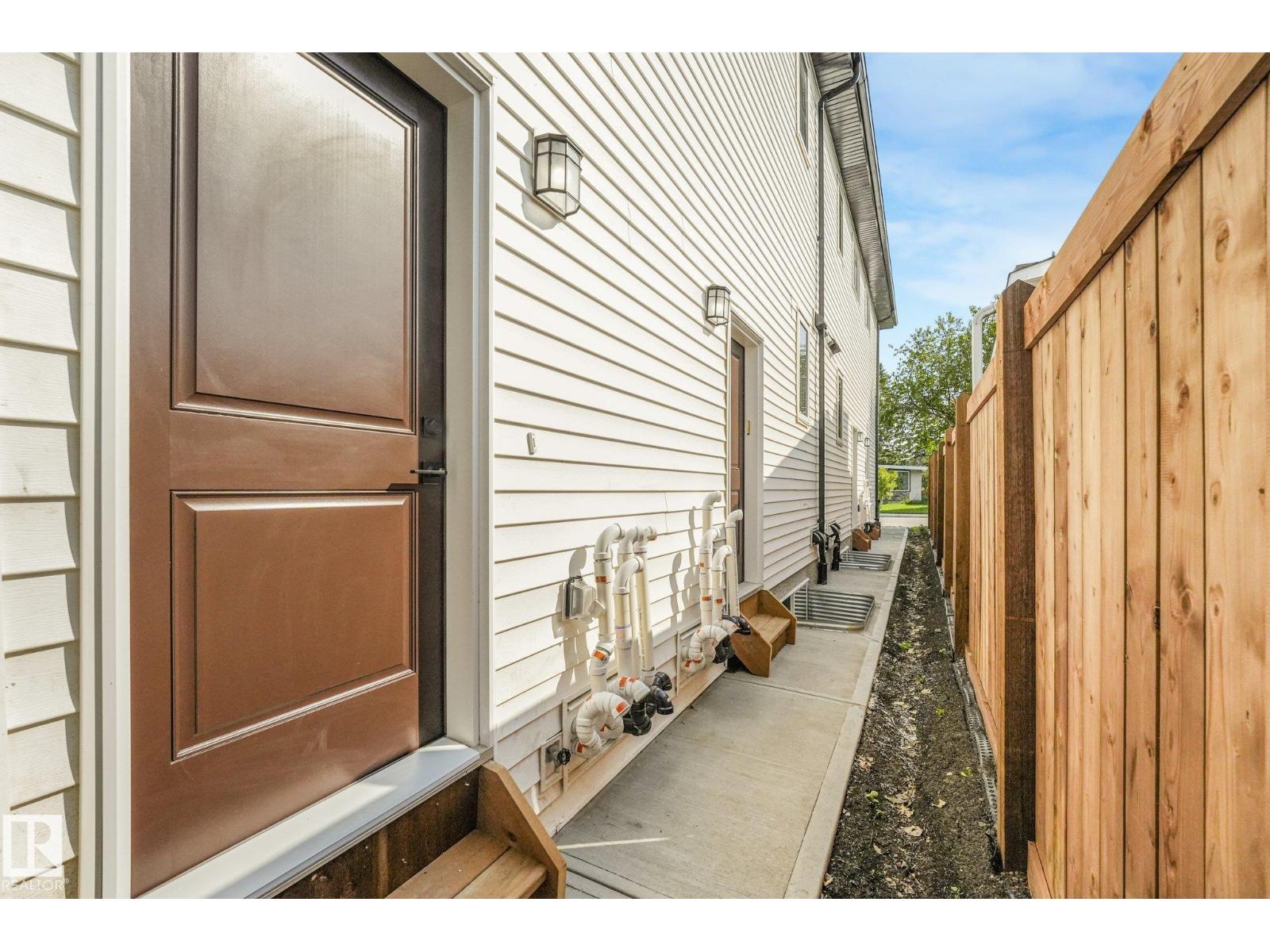 11307 46 AV NW - 51