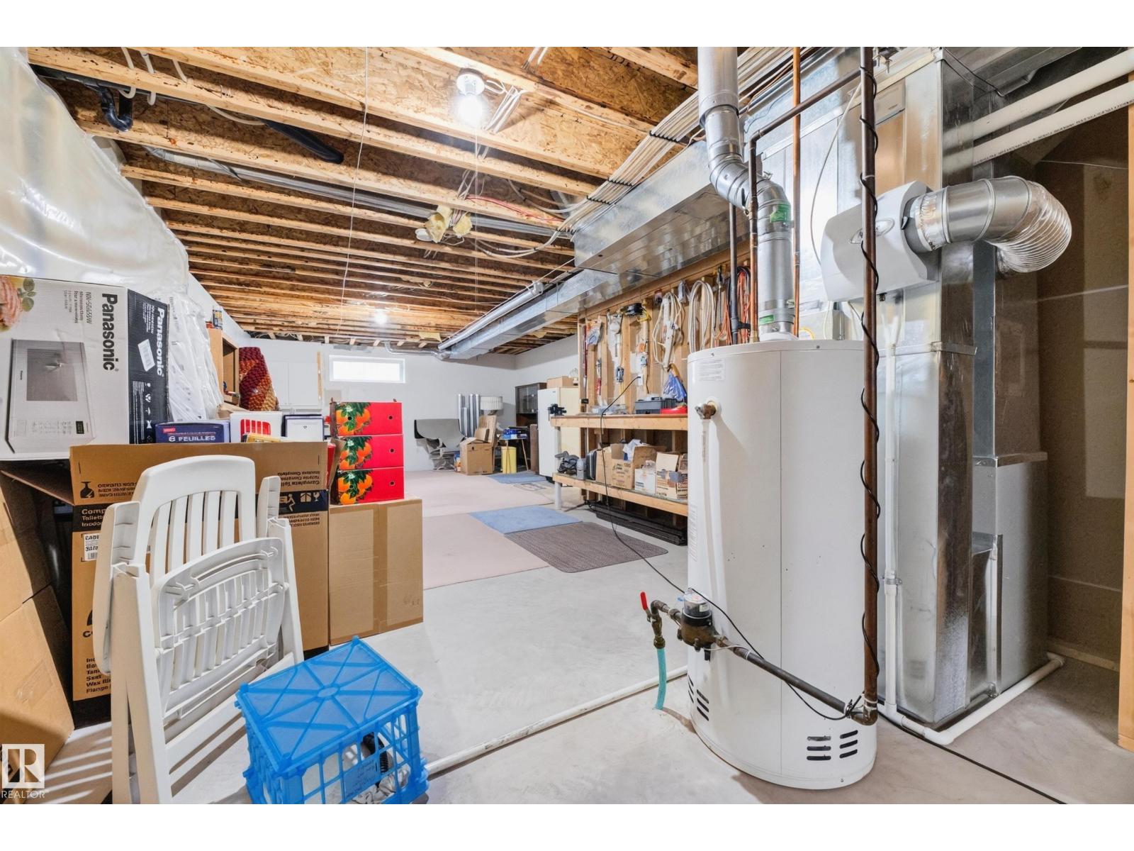 8011 164 AV NW - 50