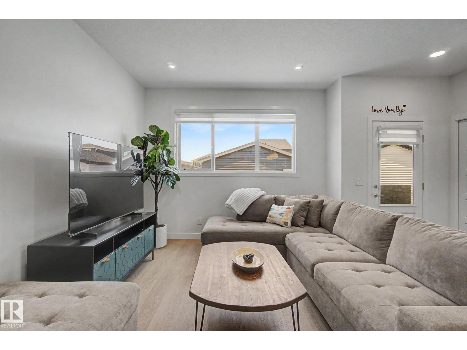 5745 HAWTHORN CM SW - 16