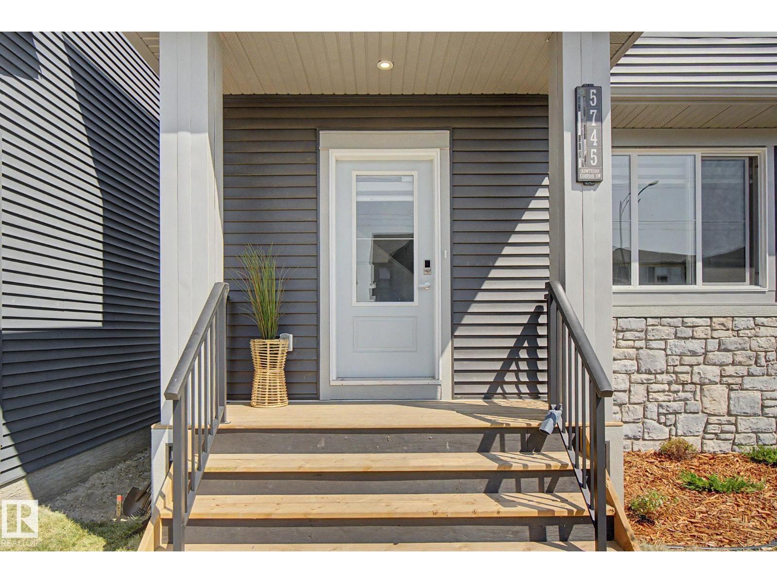5745 HAWTHORN CM SW - 3