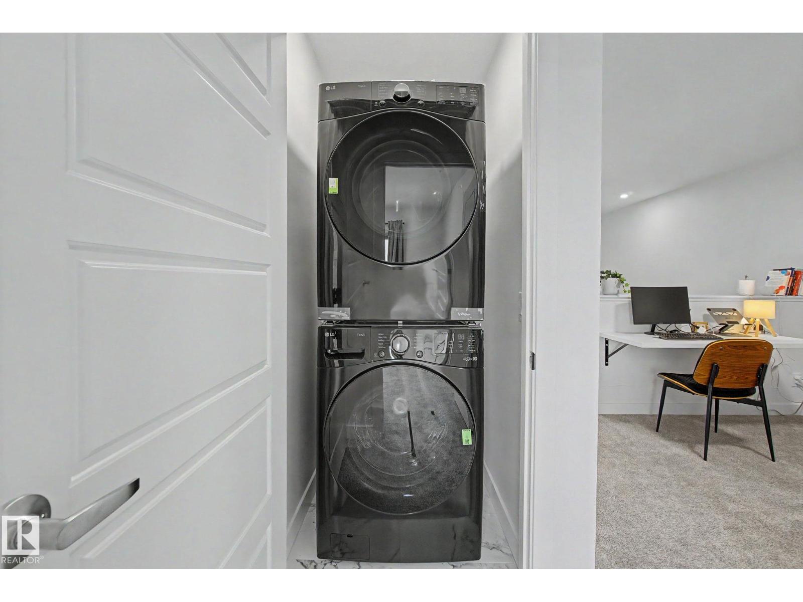 5745 HAWTHORN CM SW - 31