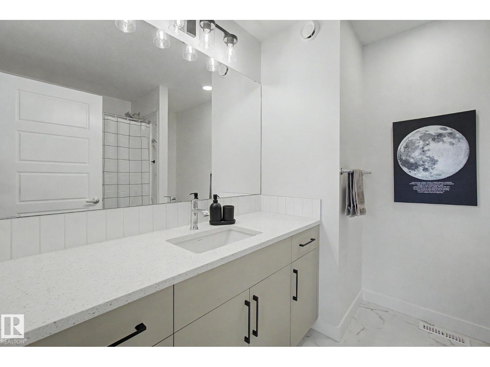 5745 HAWTHORN CM SW - 37