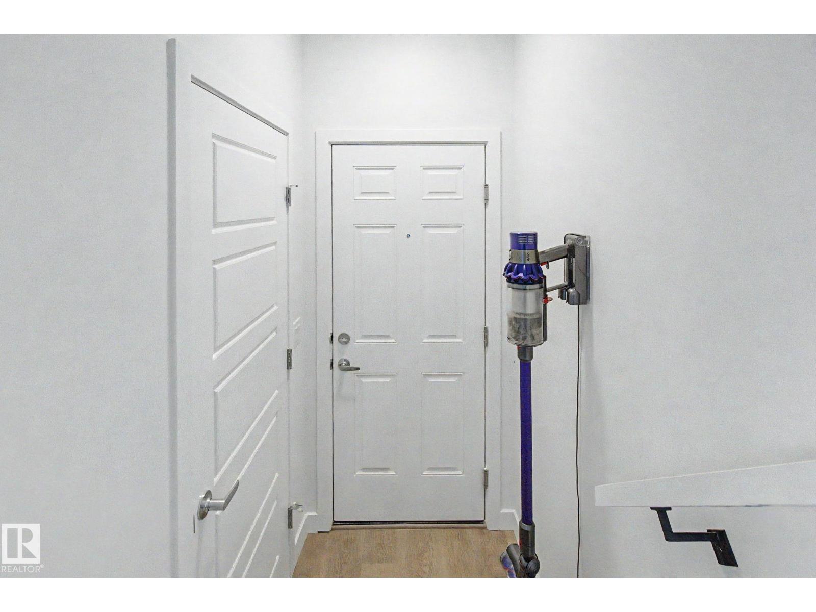 5745 HAWTHORN CM SW - 40