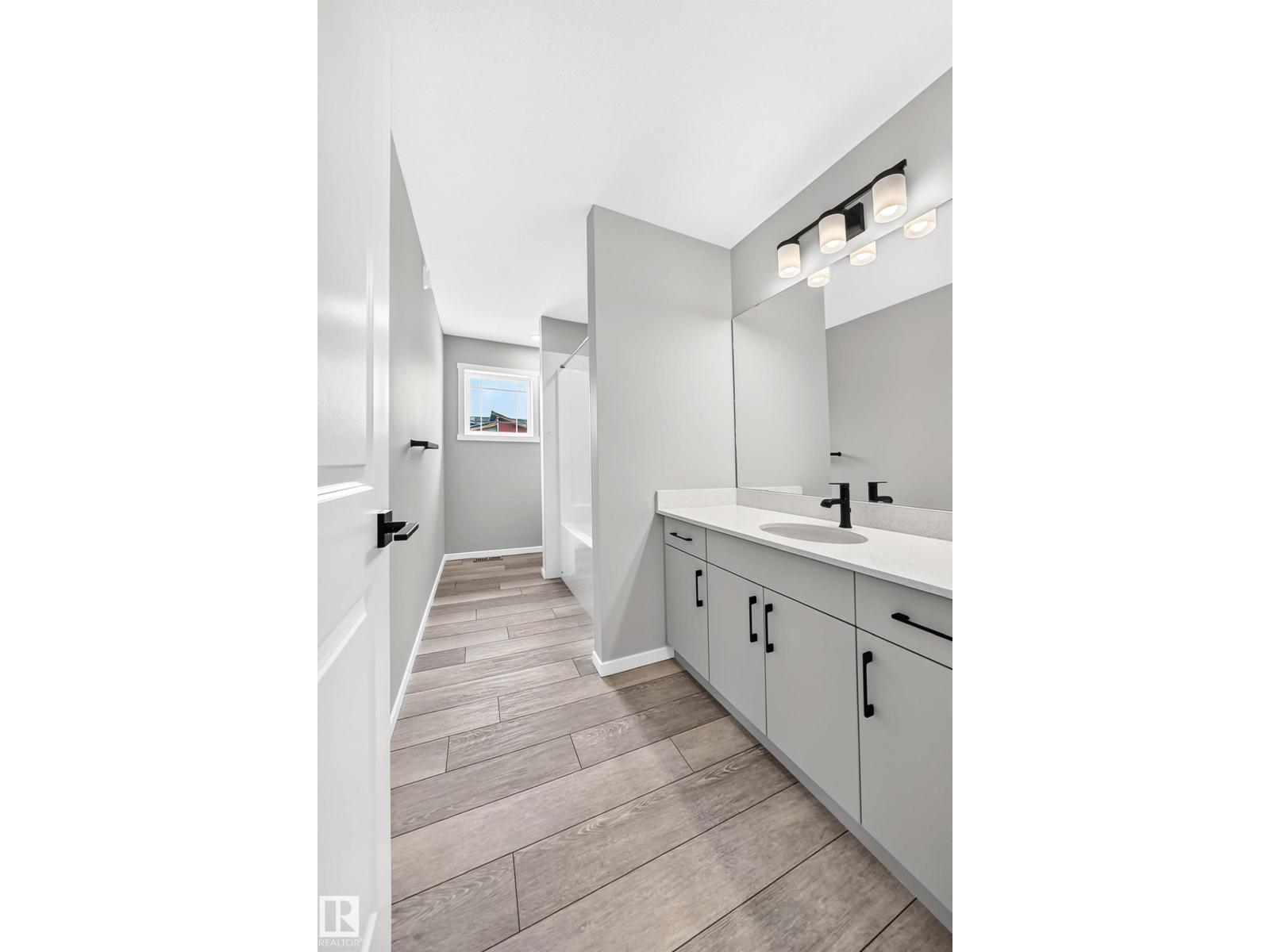 20512 15 AV NW - 47