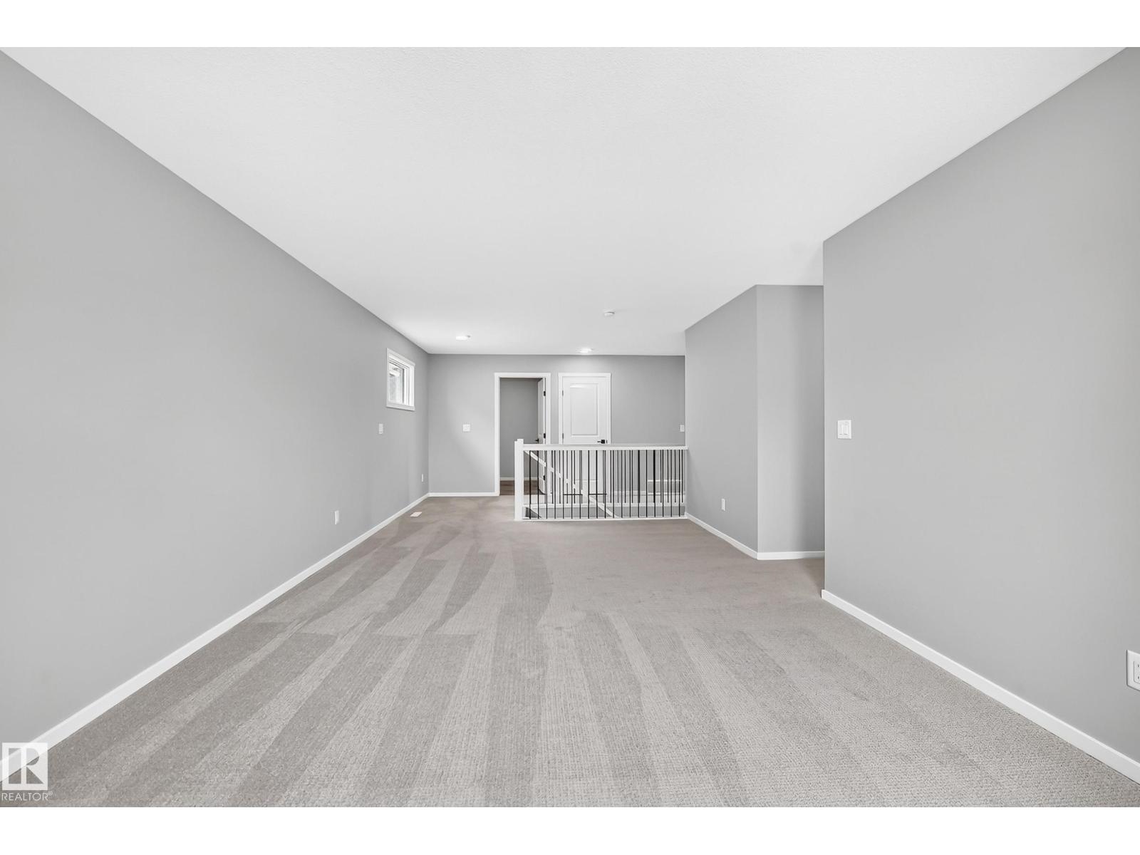 20512 15 AV NW - 52