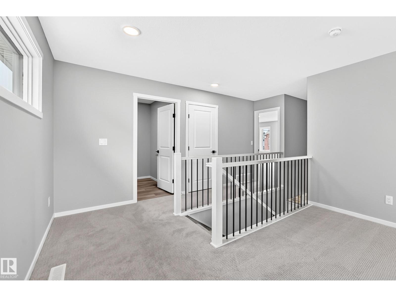 20512 15 AV NW - 54