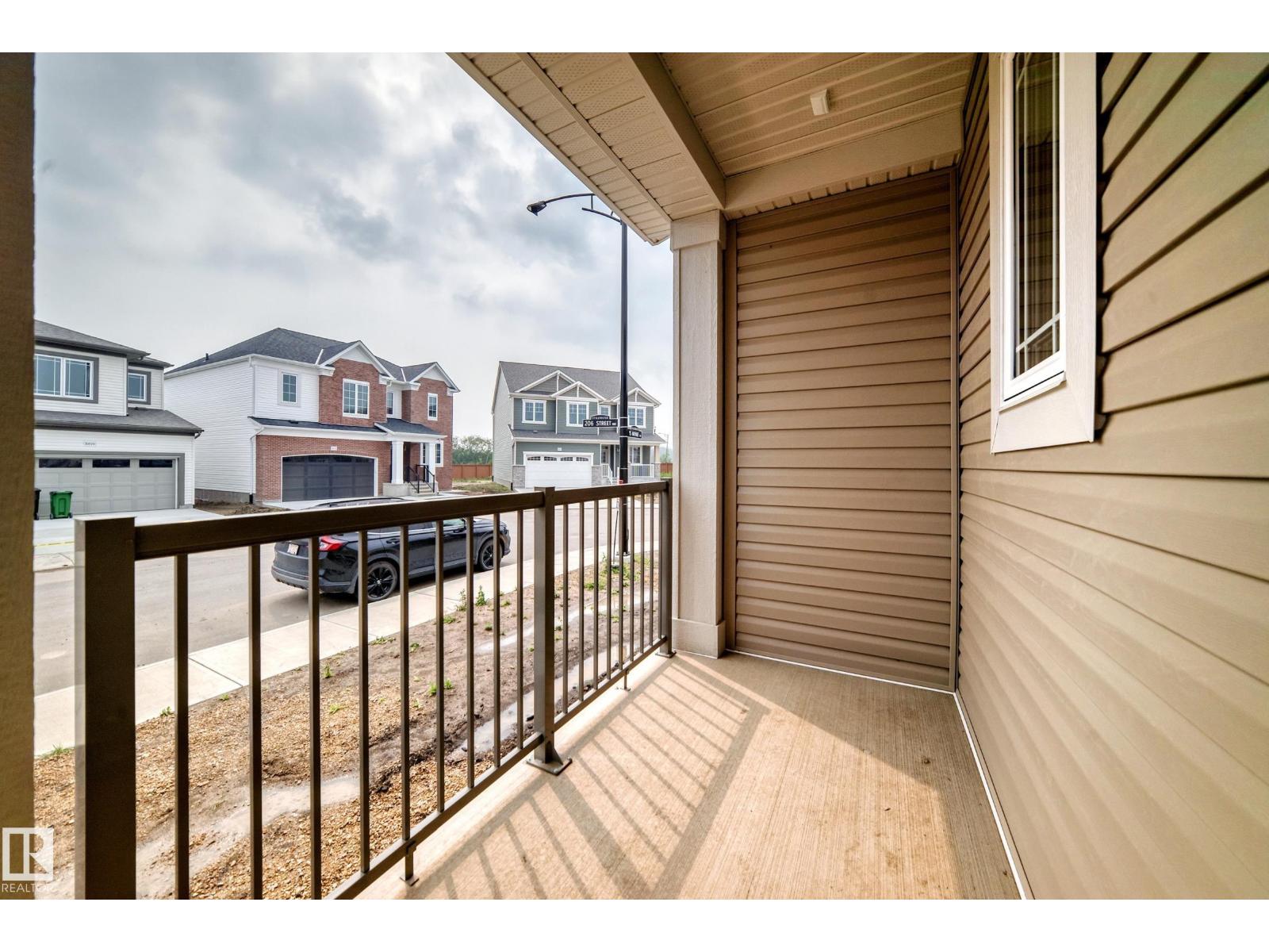 20512 15 AV NW - 66