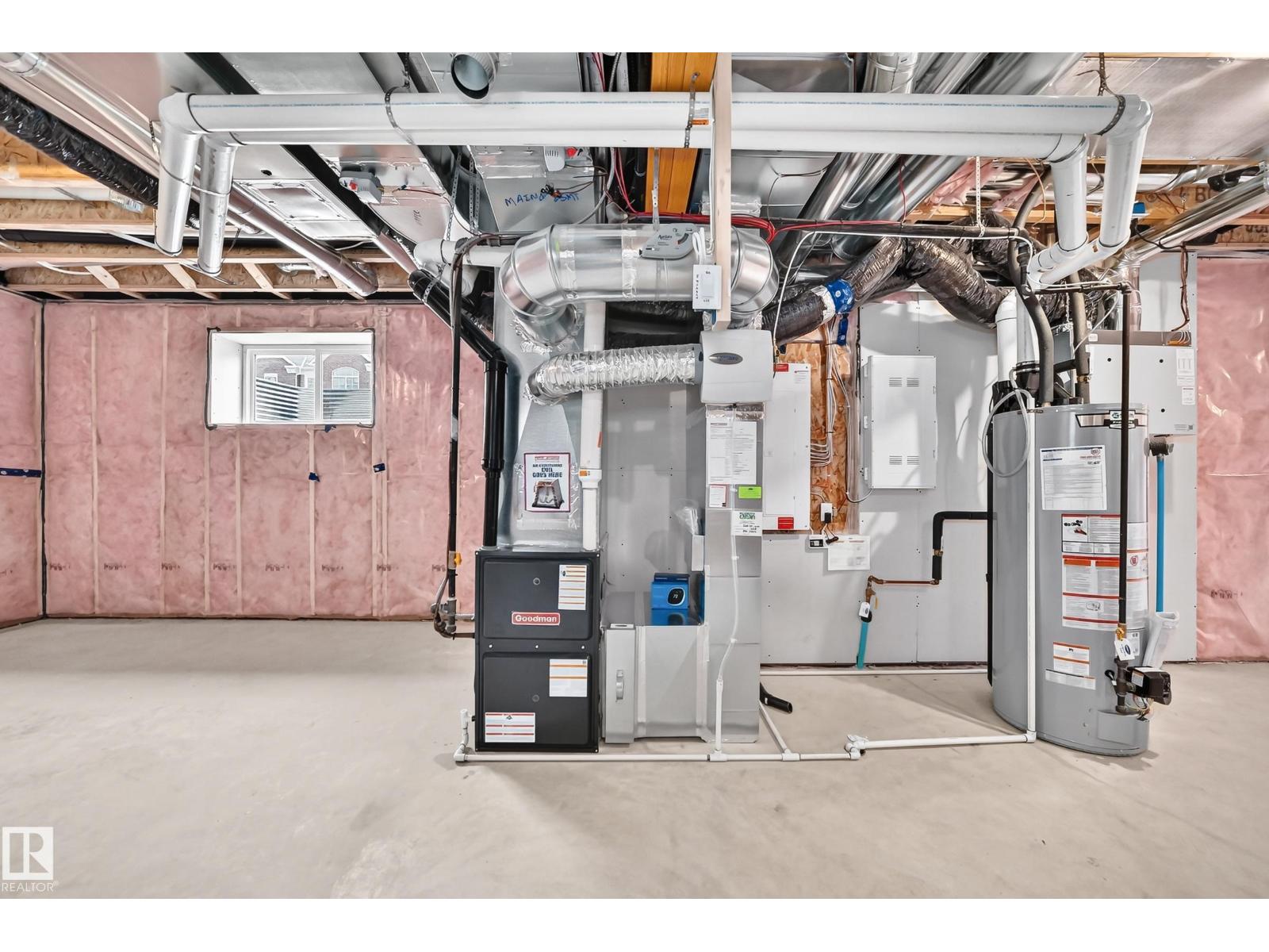 20512 15 AV NW - 61