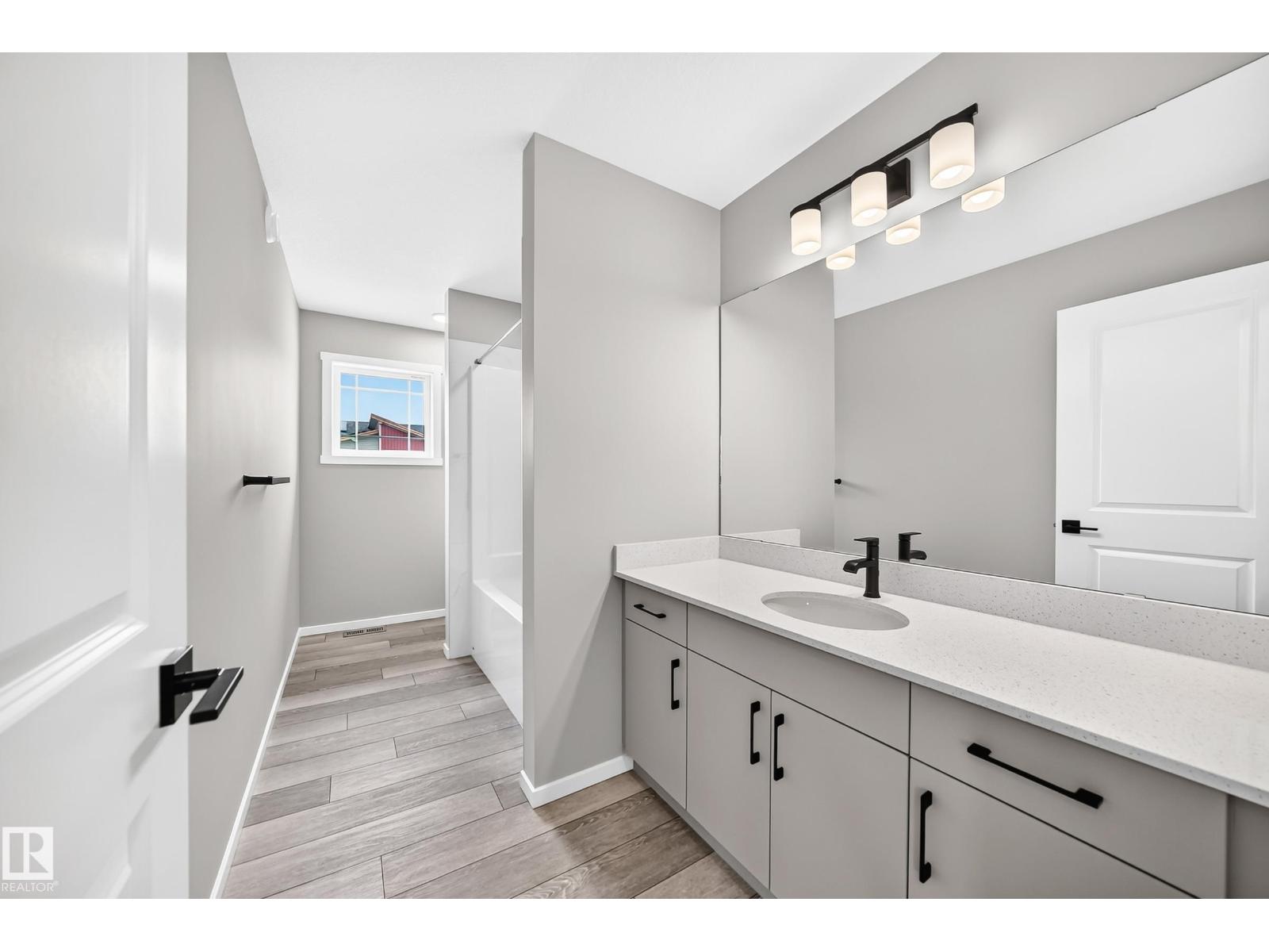 20512 15 AV NW - 46