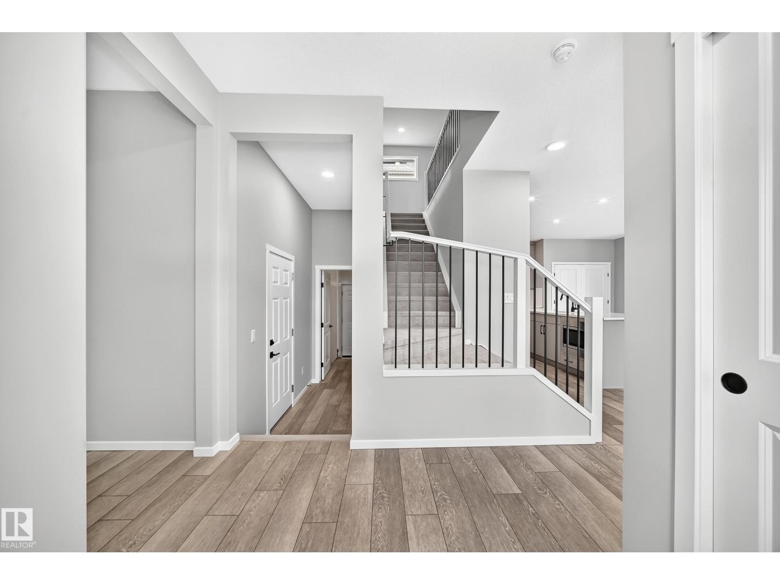 20512 15 AV NW - 11