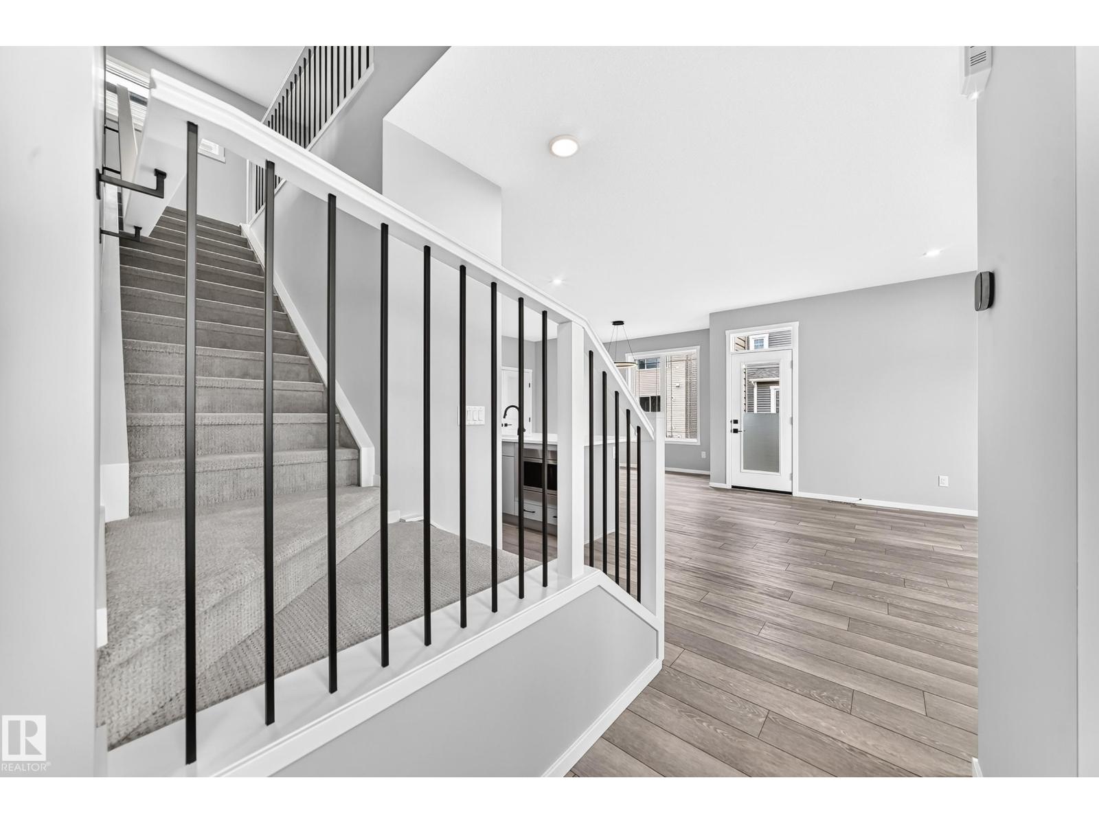 20512 15 AV NW - 12