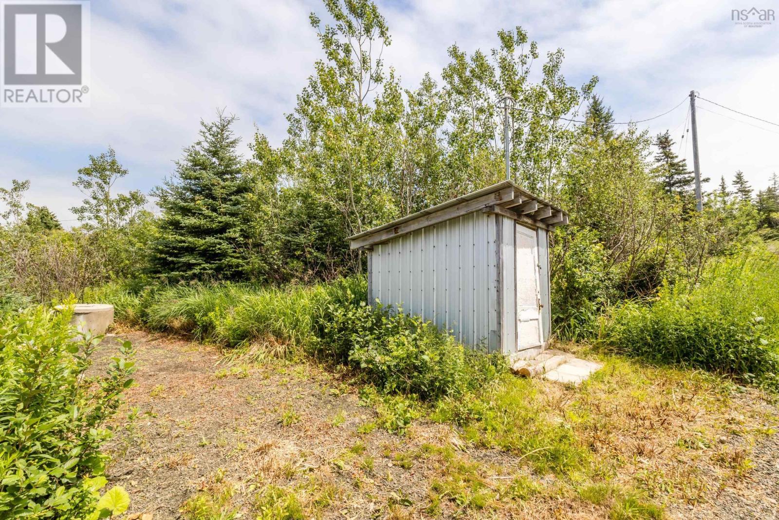 6737 Shore Road W - 23