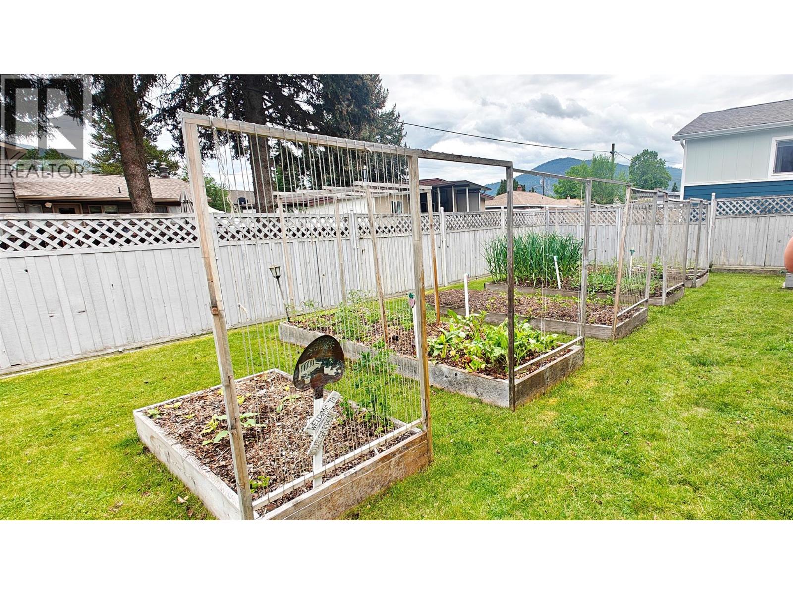 275 10th Avenue - 41