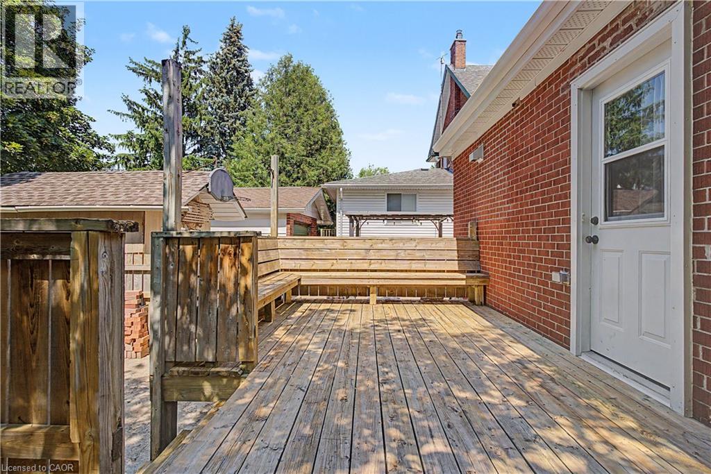 80 BLUCHER Street - 47