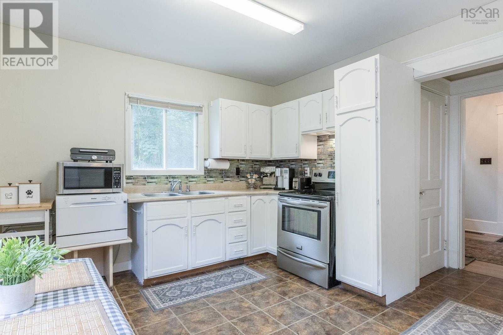 245 Bridge Street - Image 10