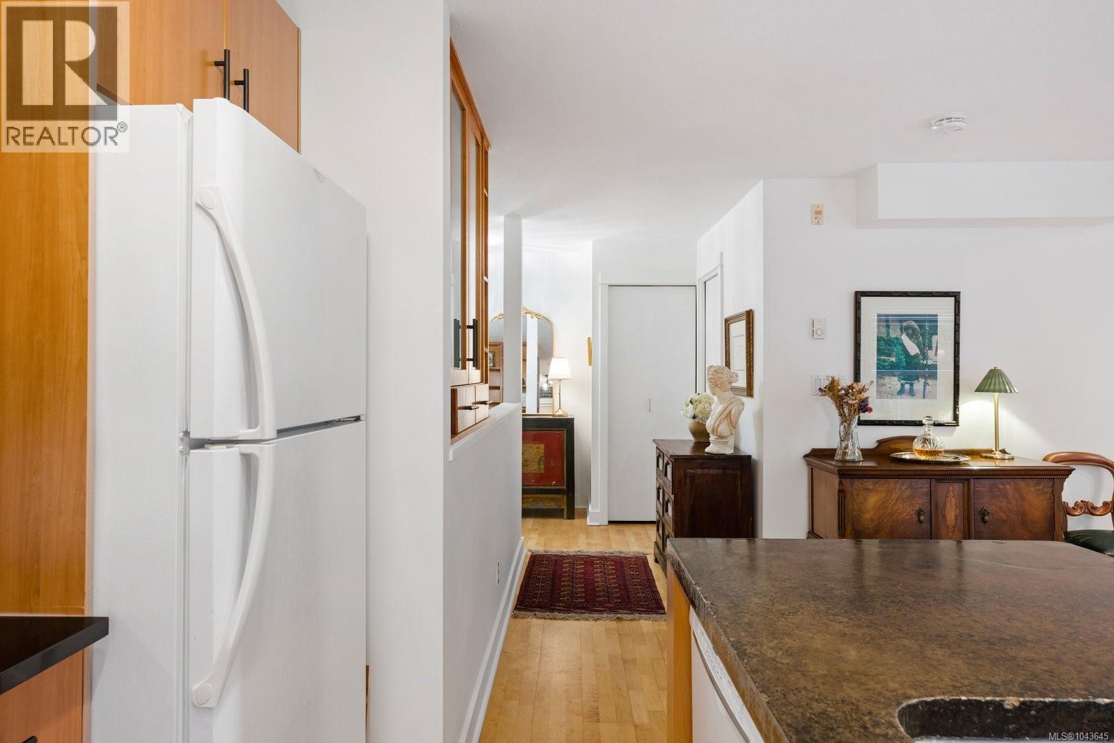 #208 1155 Yates St - 11