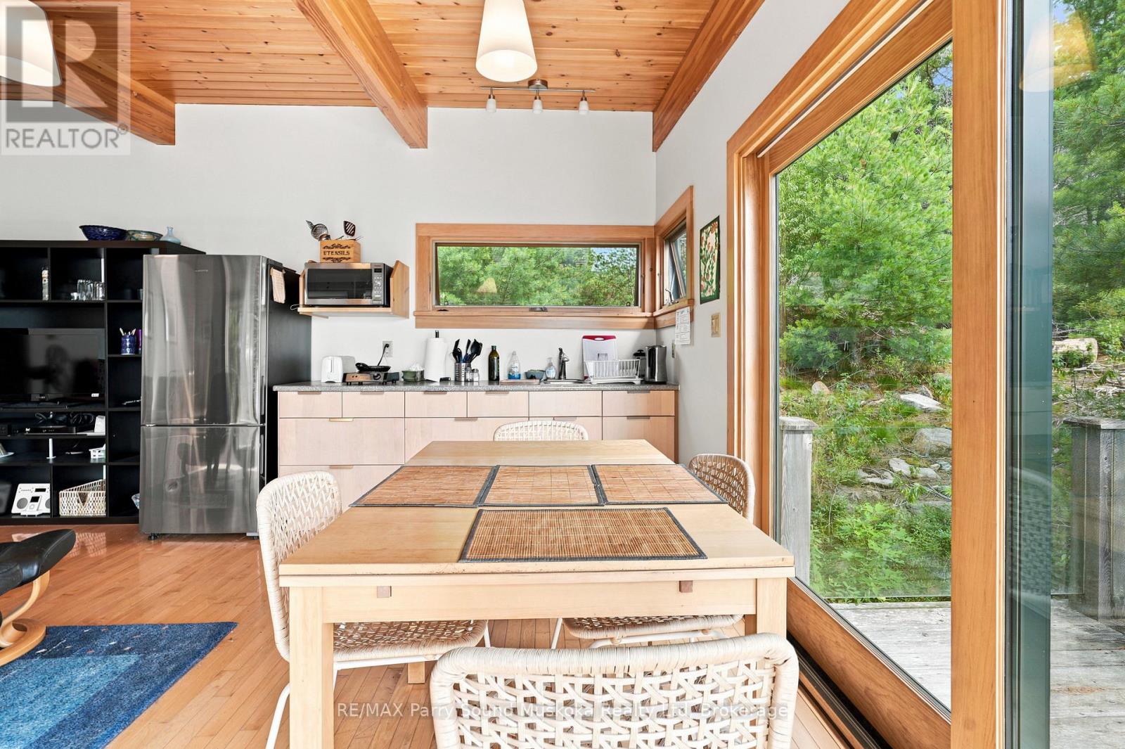 1540 GEORGIAN BAY WATER - 38
