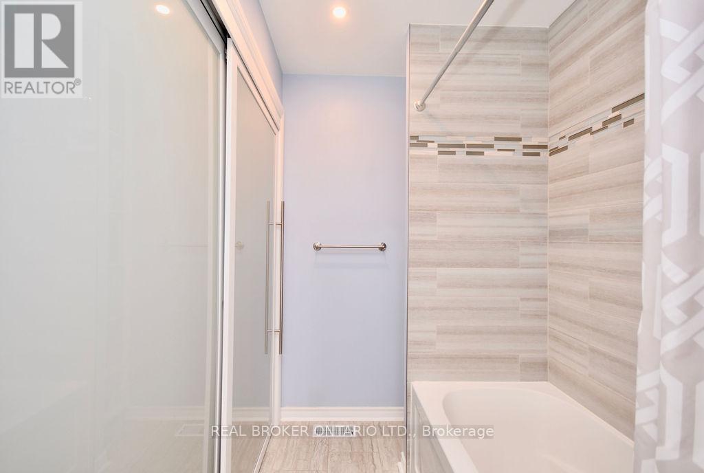 5818 VICTORIA PARK ROAD - 22