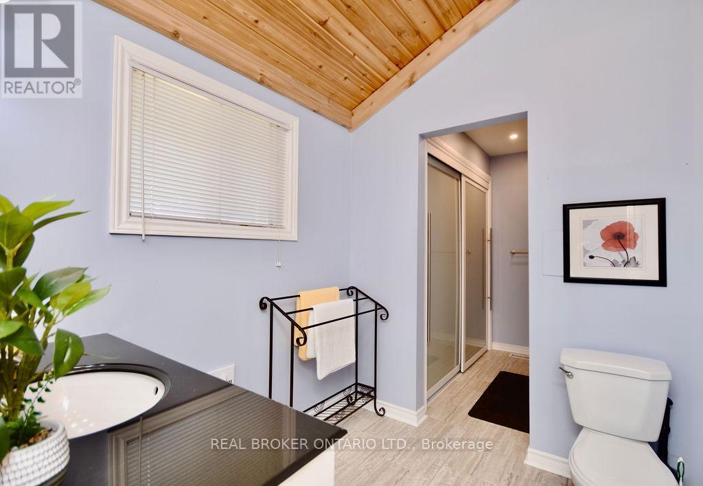 5818 VICTORIA PARK ROAD - 21