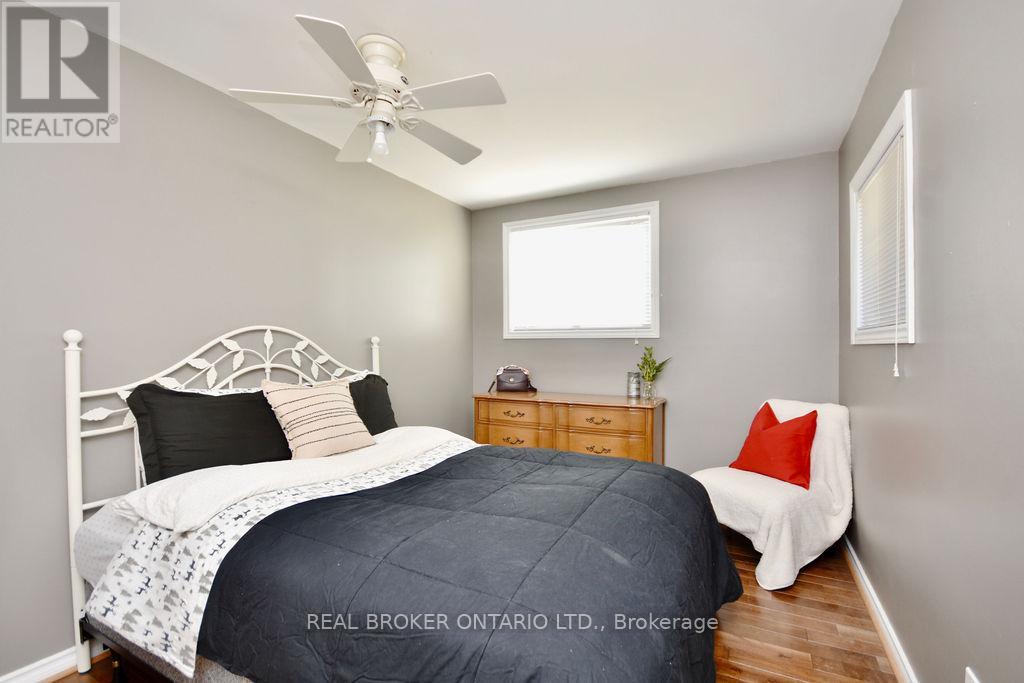 5818 VICTORIA PARK ROAD - 27