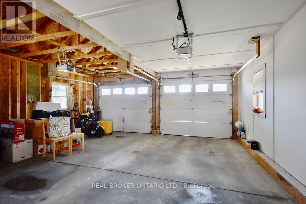 5818 VICTORIA PARK ROAD - 30