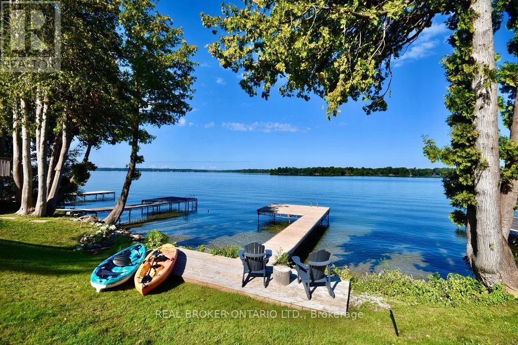 5818 VICTORIA PARK ROAD - 7